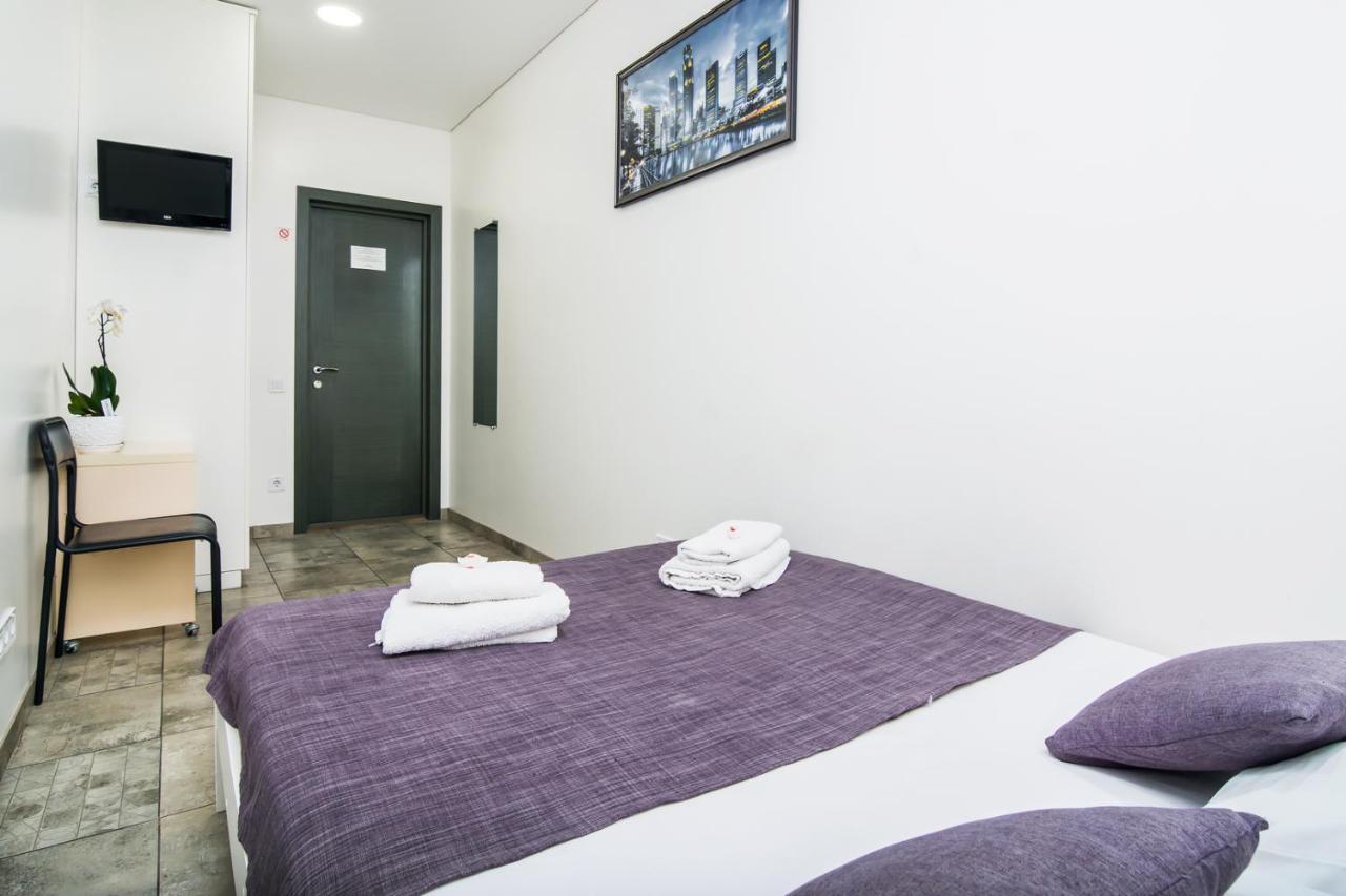 Skyhome Mini-Hotel キエフ エクステリア 写真